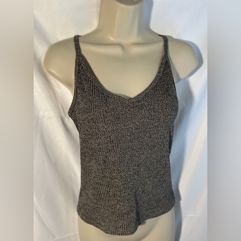 Grey/brown neutral tank